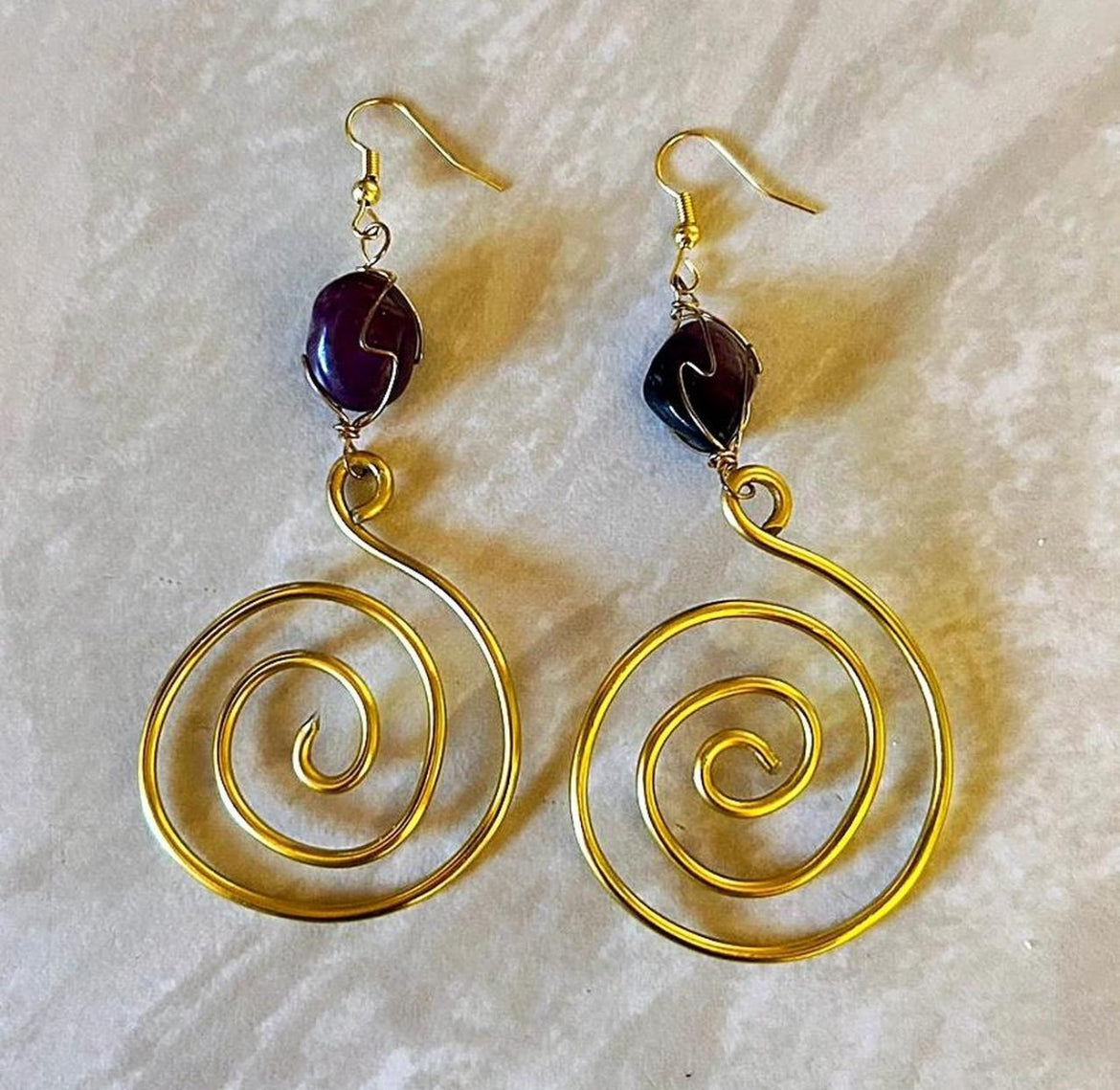 Bíseach óir mhór🌀