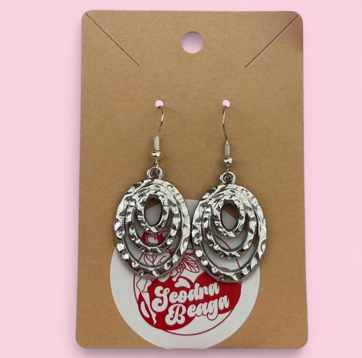 Fáinne clauise Siofra Airgid