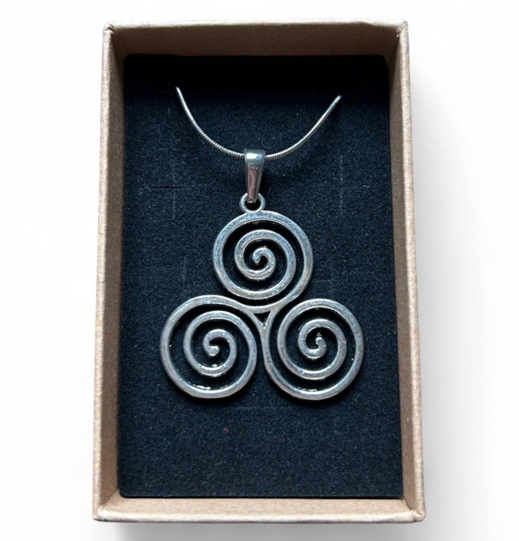 Muince triskelion
