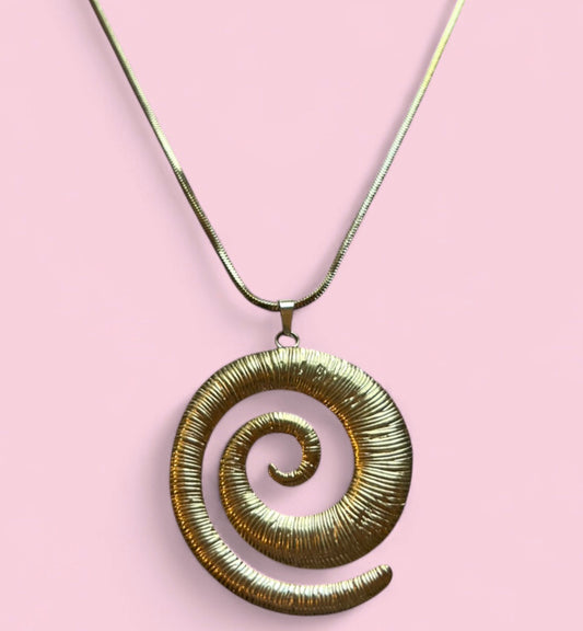 Muince bíseach mór